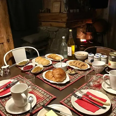 Couette-café Chalet La Beyllard *
