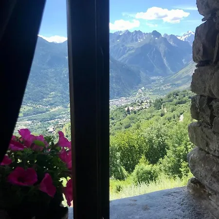 Chalet La Beyllard Couette-café La Salle