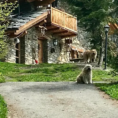 Alojamento de Acomodação e Pequeno-almoço Chalet La Beyllard *